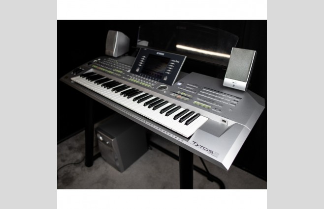 Used Yamaha Tyros 2 Keyboard With MS02 Speakers (SN:GBRALY01152) - Image 5